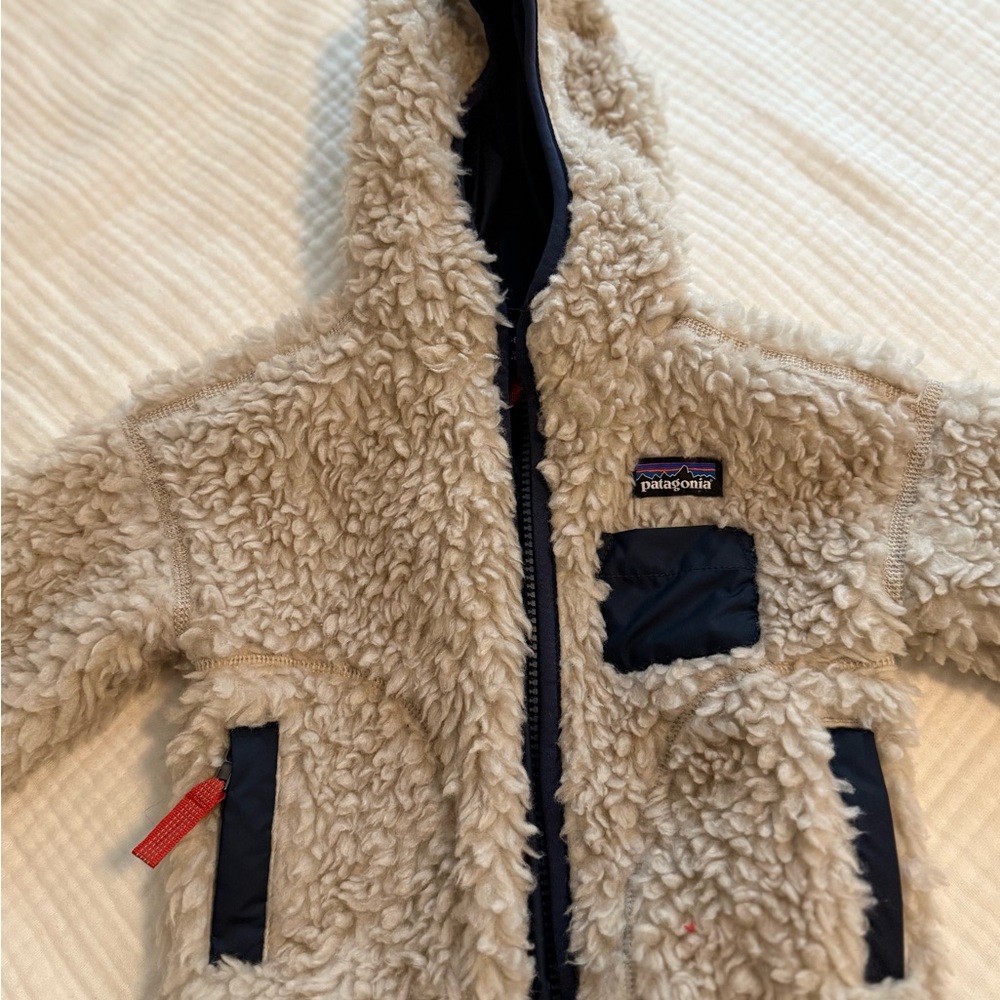 Patagonia Beige Fleece Jacket with Navy Details